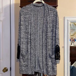 Gray cardigan with lace embroidered sleeves